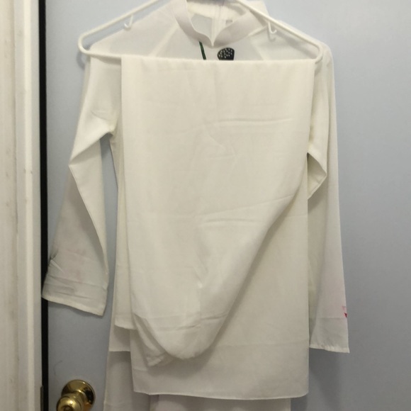 Vietnamese ao dài - Picture 3 of 3